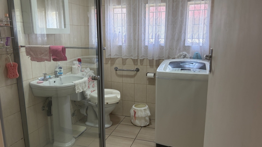 2 Bedroom Property for Sale in Miederpark North West